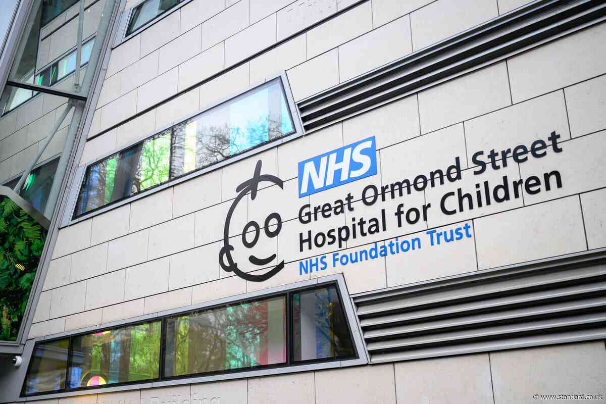 Great Ormond Street hospital ‘falling apart’ as power cut halts children's surgery