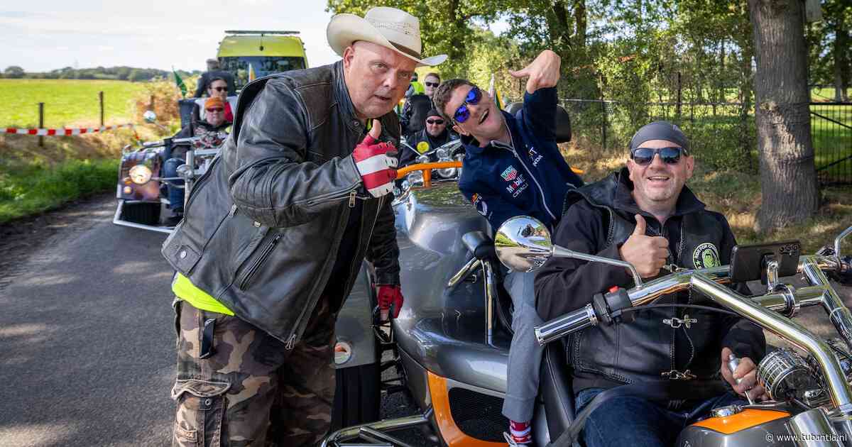 Grootste wens van Michel uit Deurningen alsnog vervuld na zware periode: hij mag achterop de motor