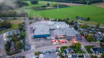 Grote brand uitgebroken in leegstaand bedrijfspand