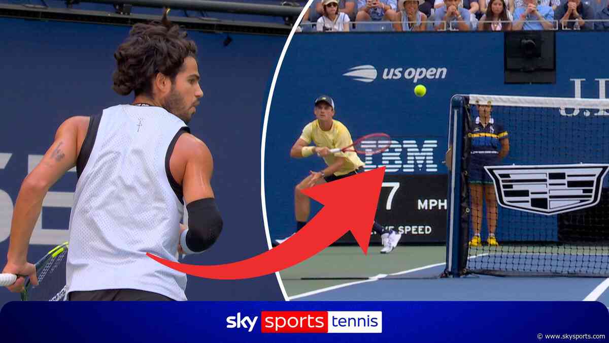 Paul hits 'thunderbolt' round the net to give Alcaraz no chance!
