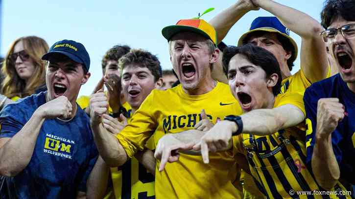 Michigan fans called out on social media for rushing field after Wolverines steal win over Western Michigan