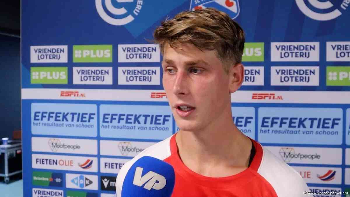 Kwakman lovend over ploeggenoot na rentree: 'Hij bepaalt veel in het veld'