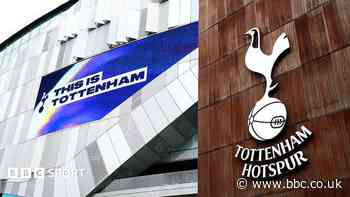 Why do Tottenham Hotspur not have a stadium sponsor?