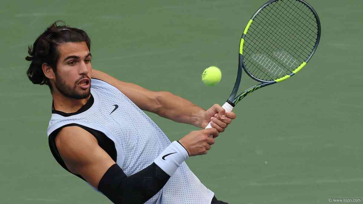'Happy' Alcaraz cruises to quarterfinals at Open
