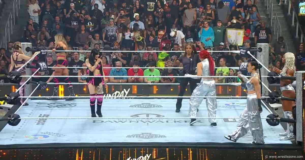 Major Mishap Costs Charlotte Flair & Alexa Bliss SNME Match