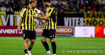 Büttner ontdekt het trainersvak bij Vitesse, maar wil vooral nog voetballen: ‘Er komen genoeg speelminuten’