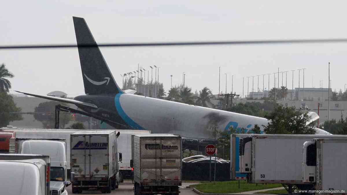 Miami: Amazon-Frachtflugzeug rast über Landebahn – mehrere Tote