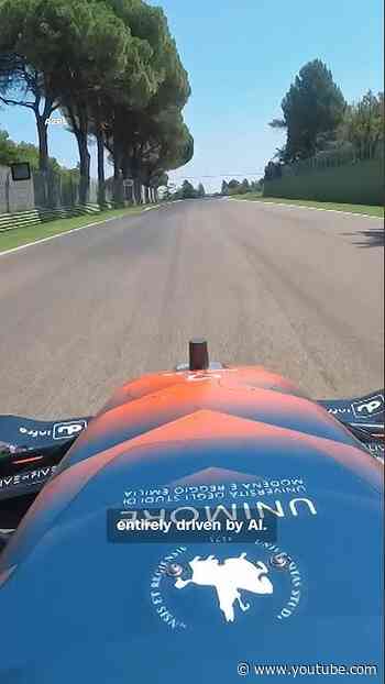 Driverless cars compete in F1-style race