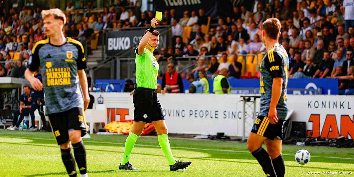 Buitenspel: opvallend moment uit krankzinnig Telstar - Cambuur gaat de wereld over