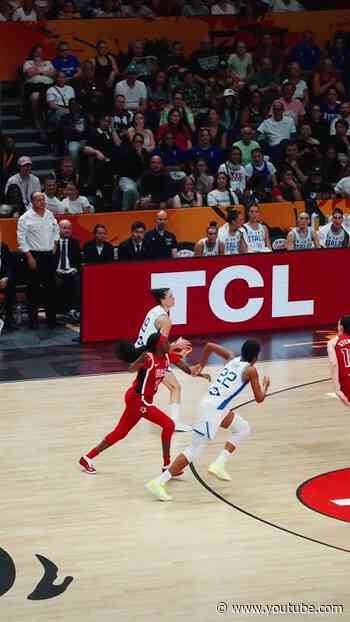 Send whoever in front of Ceci. She doesn't care 🤷‍♀️ #FIBAWWC