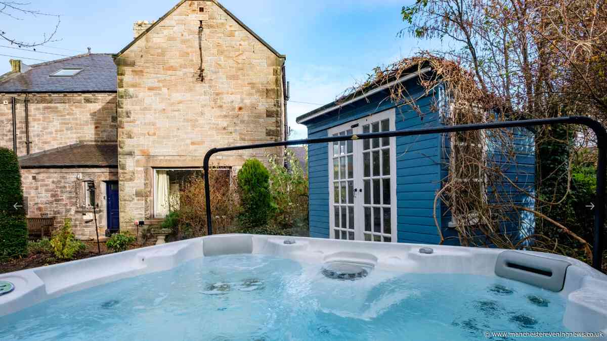 'Beautiful' Victorian Cottage with hot tub 'I wouldn't hesitate to book again'