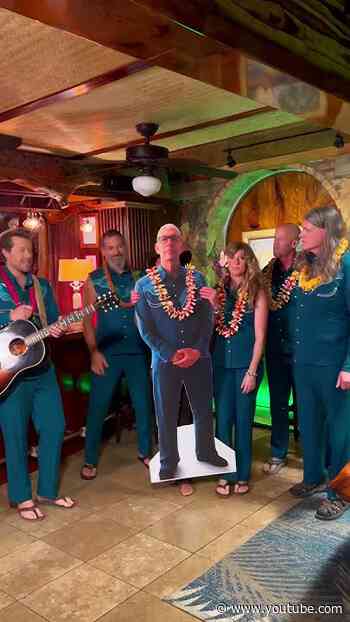 So glad Kenny Greenberg could make the video shoot for goldfish