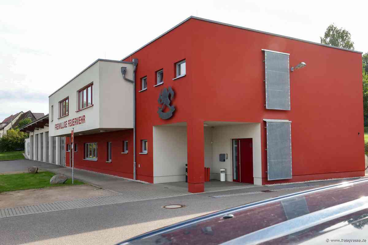 Feuerwehrgerätehaus in Waldenburg: Dach undicht – Auftrag für Sanierung wird vergeben