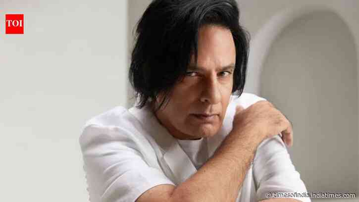 Rahul Roy reveals he earns between Rs 2-4 lakhs by dancing at weddings