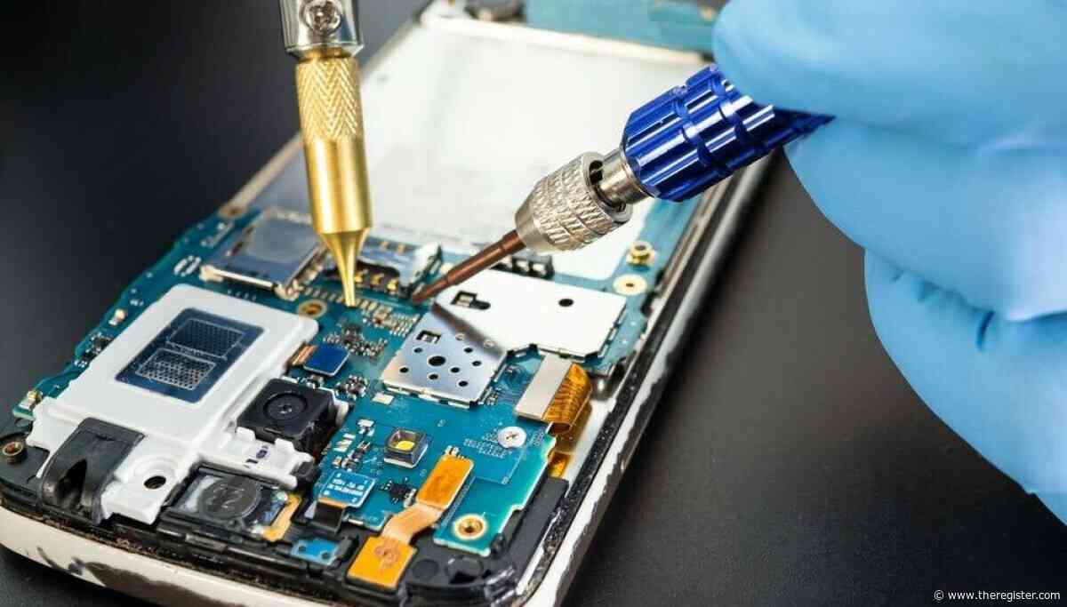 Smartphone makers don't bother to comply with EU repairability requirements