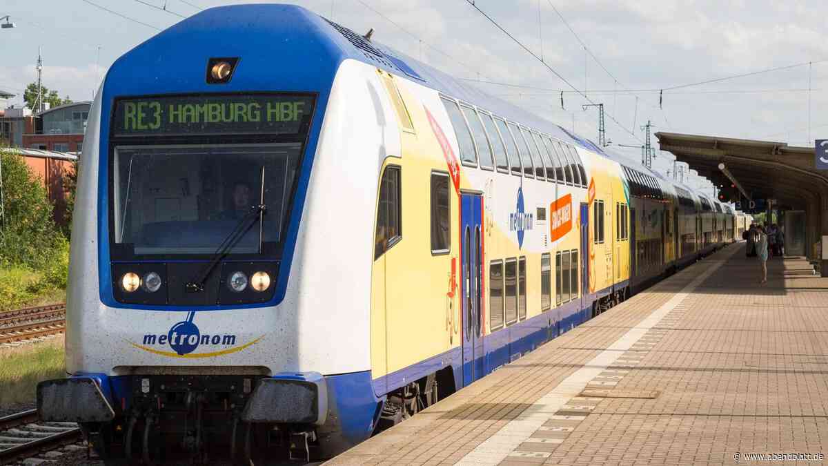 Streit im Zug eskaliert: Fahrgast von Sicherheitsdienst die Treppe hinabgestoßen