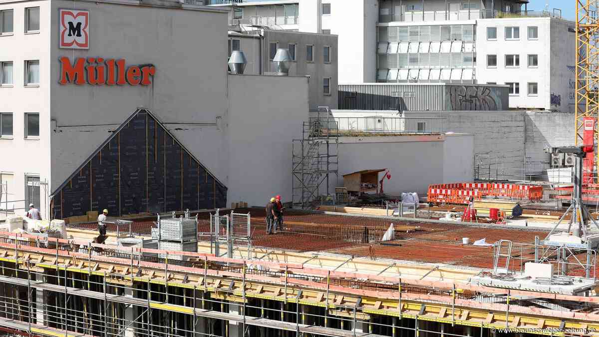 Rätsel um Brawo-Arkaden in Wolfsburg: Was wird aus  H&M und Müller?