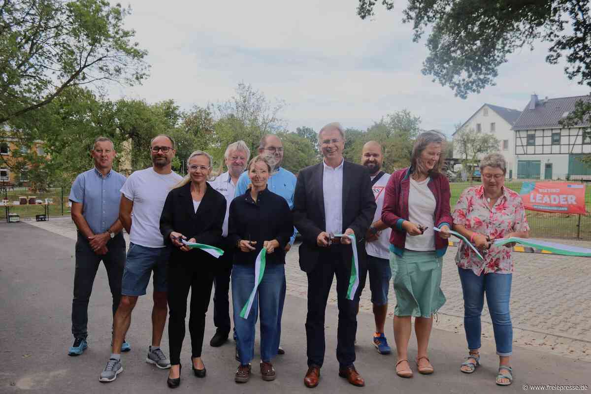 Wieder freie Fahrt auf der Blankenhainer Schlossblickstraße