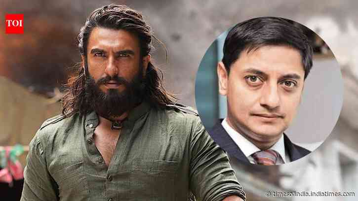 PM's economic advisor Sanjeev Sanyal reacts to 'Dhurandhar' being called propaganda film
