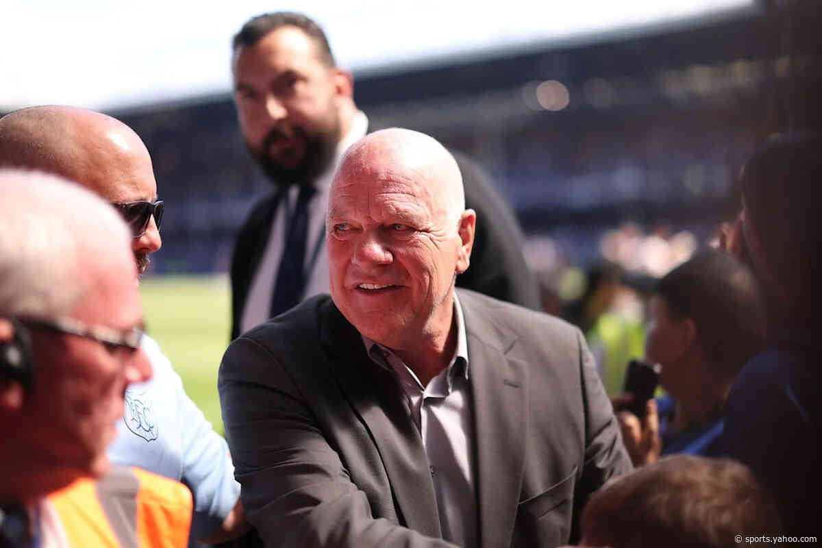 Andy Gray to make UK commentary return for first time since Sky Sports sacking