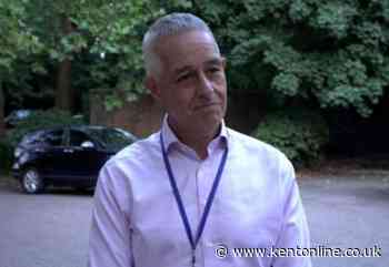 Shadow cabinet member quits amid deselection wrangle