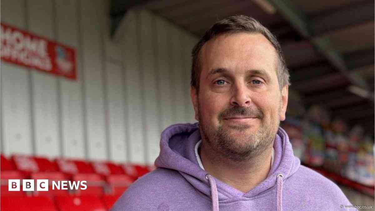 Dads' baby loss football club wins BBC award