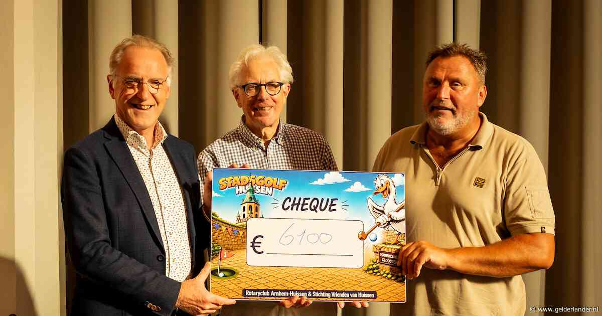 Golfen in hartje van Huissen levert mooi bedrag op voor het goede doel: ‘Gewoon geweldig’