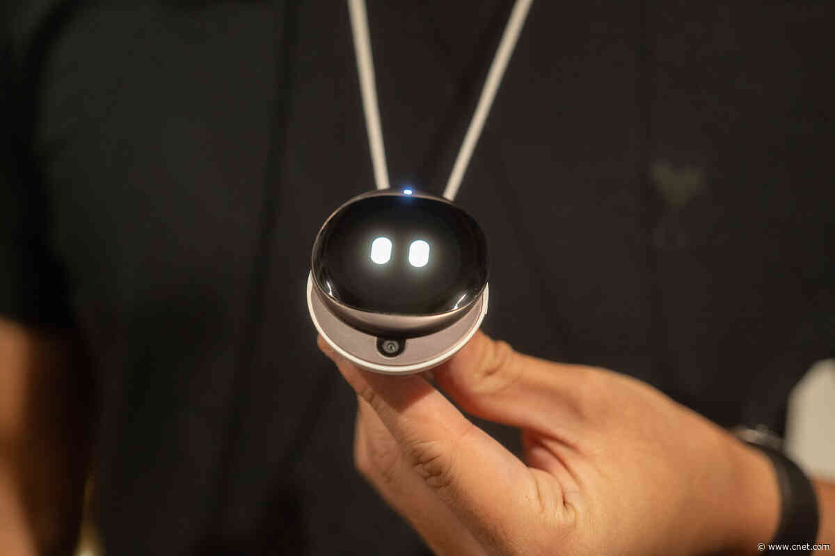 Is iKairos a Robot, or Jewelry? It’s Both, and It Wants to Be Your Ever-Present AI Memory Keeper
