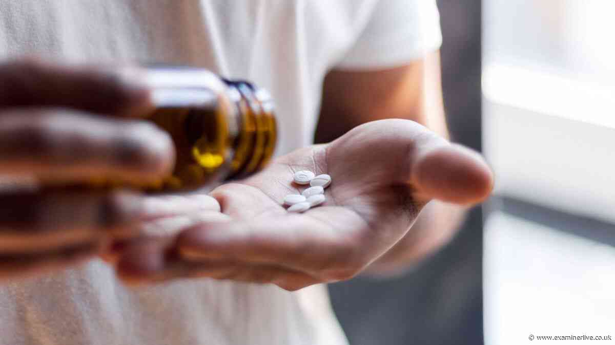 Pharmacist advice for anyone taking aspirin daily - doctors 'may not have told you'