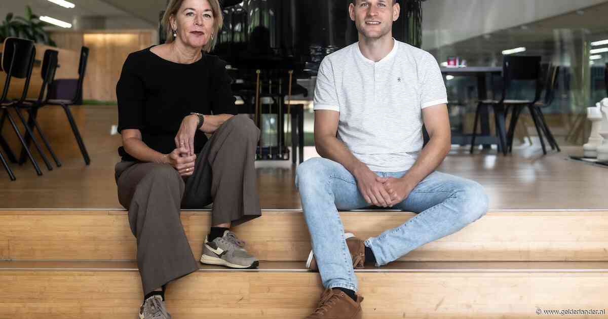 Nieuwe HAN-opleiding levert eerste sociaal-financieel hulpverleners af: ‘Je ziet wat het doet als je stress van geldzorgen kunt wegnemen’