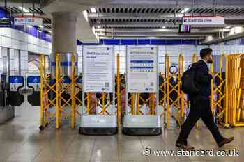 Tube strike fears as 'militant' RMT union issue deadline to London transport chiefs over four-day week row