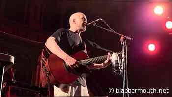 Watch: DEVIN TOWNSEND Performs In London During 'Metamorphosis' 2026 European Solo Tour