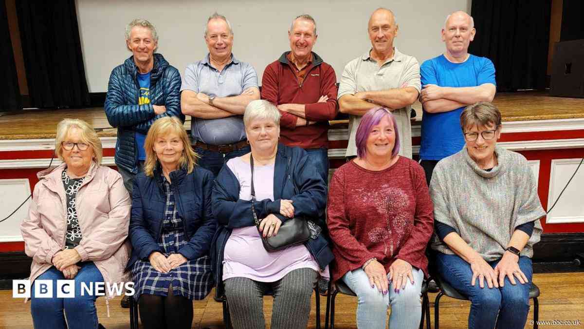Schoolfriends set to reunite after 60 years