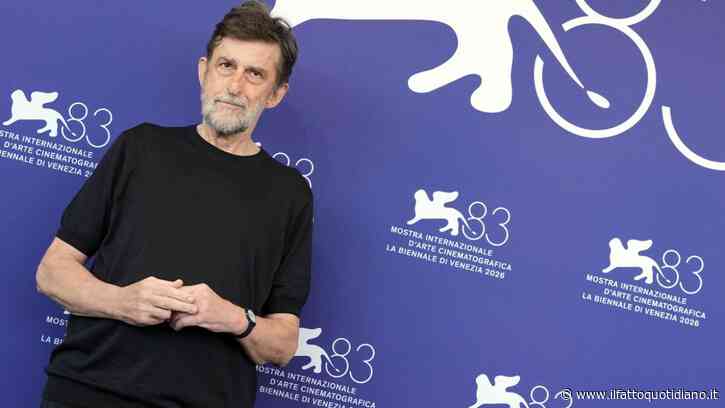“Spenga il telefono”, l’ira di Nanni Moretti durante la proiezione Venezia. Il regista scende in platea e la sala reagisce con un’ovazione