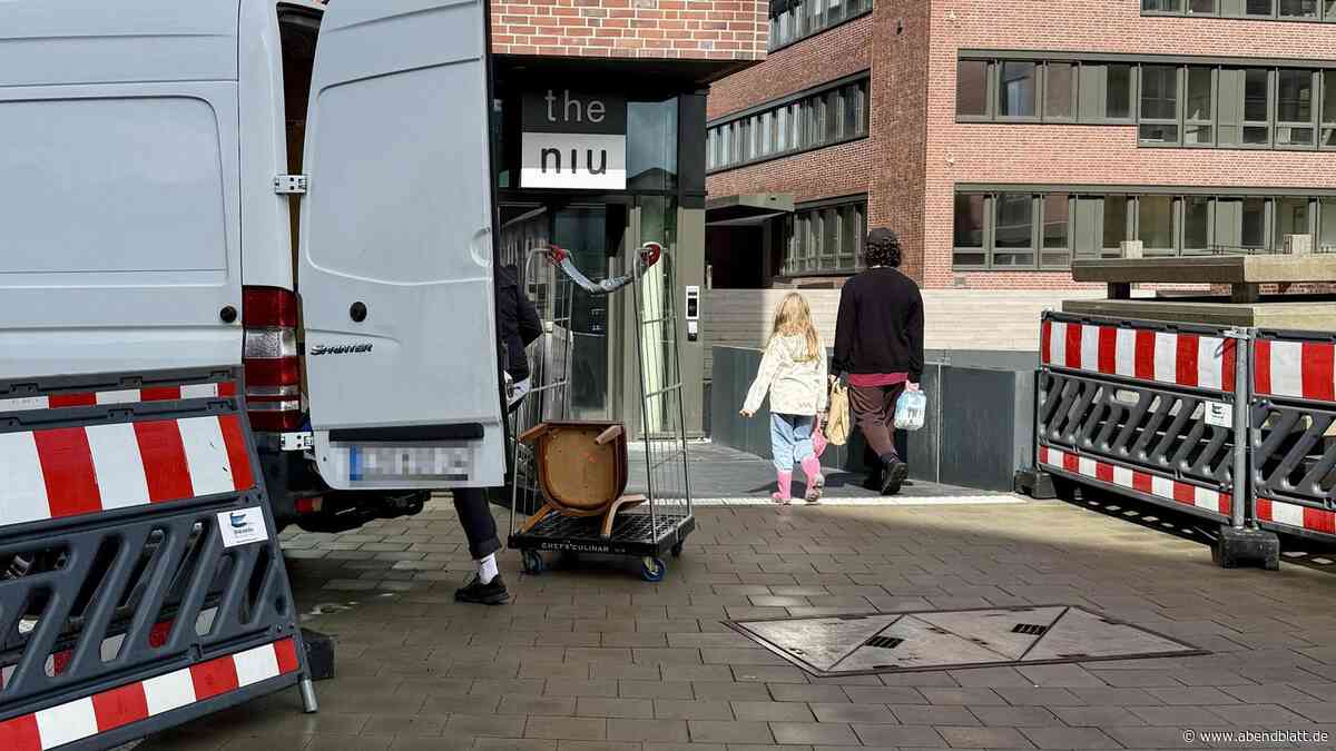 Behörde bringt Flüchtlinge in Design-Hotel unter – „wie ein Schlag ins Gesicht!“
