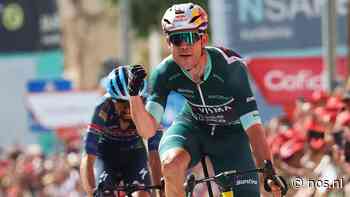 Van Aert zegeviert in Vuelta na hete dag in de vlucht