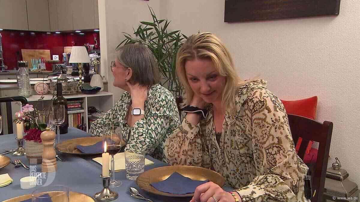 „Langsam ein bisschen müde“: „Perfektes Dinner“-Kandidatin lässt ihre Gäste warten