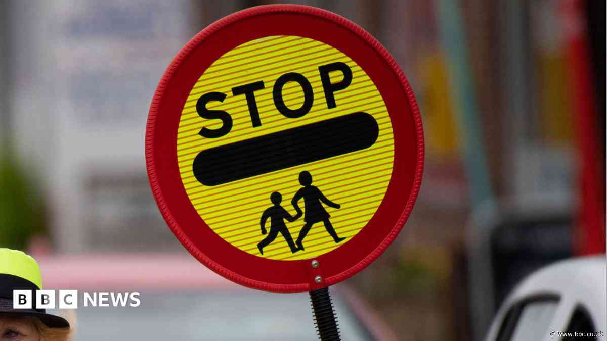 Body-worn cameras given to school crossing wardens