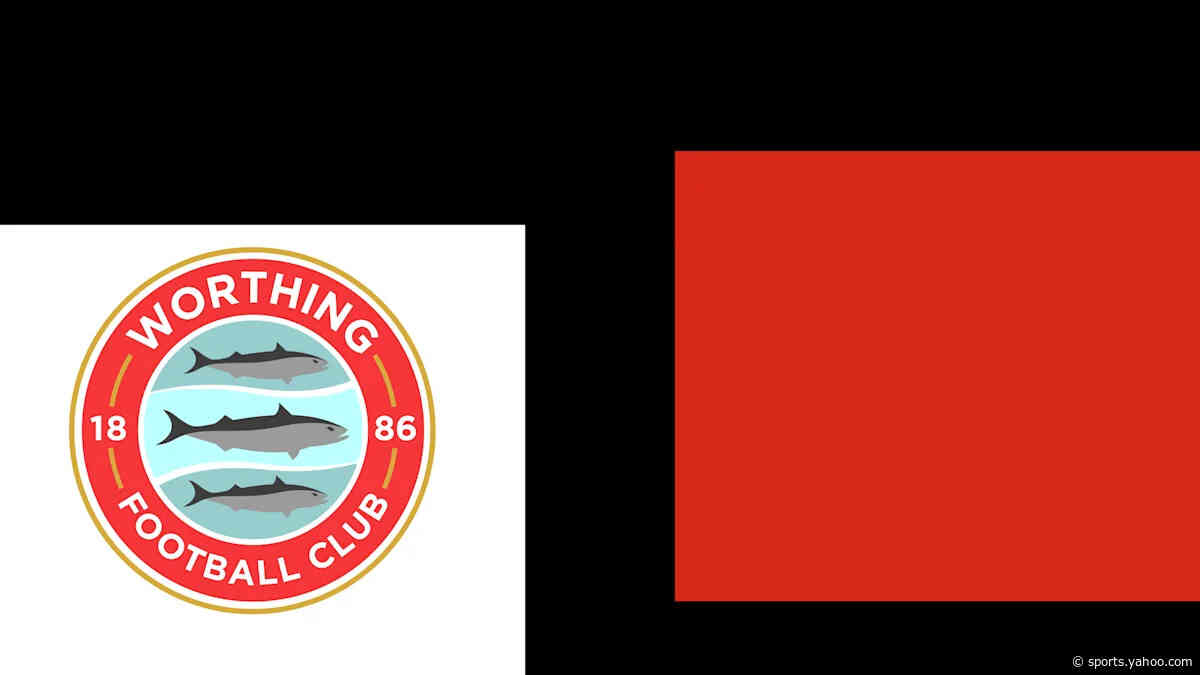 Worthing sign Torquay striker Young