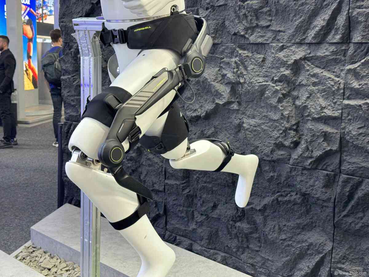 Hypershell’s Halo Full-Leg Exoskeleton Made Me Dream Big About the Hikes I Hope to One Day Attempt