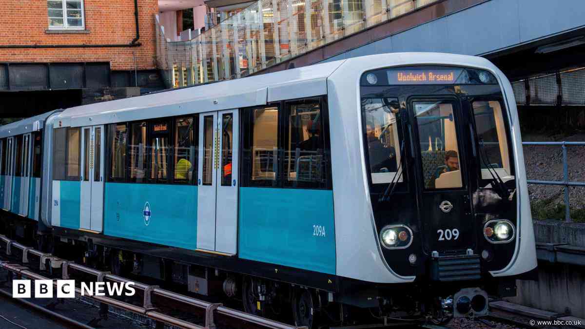 New trains arrive on the DLR - after severe delays