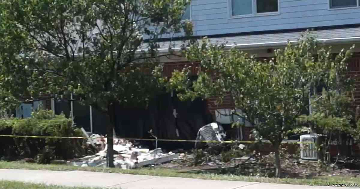 Driver falls asleep, crashes into Durham dental office, police say