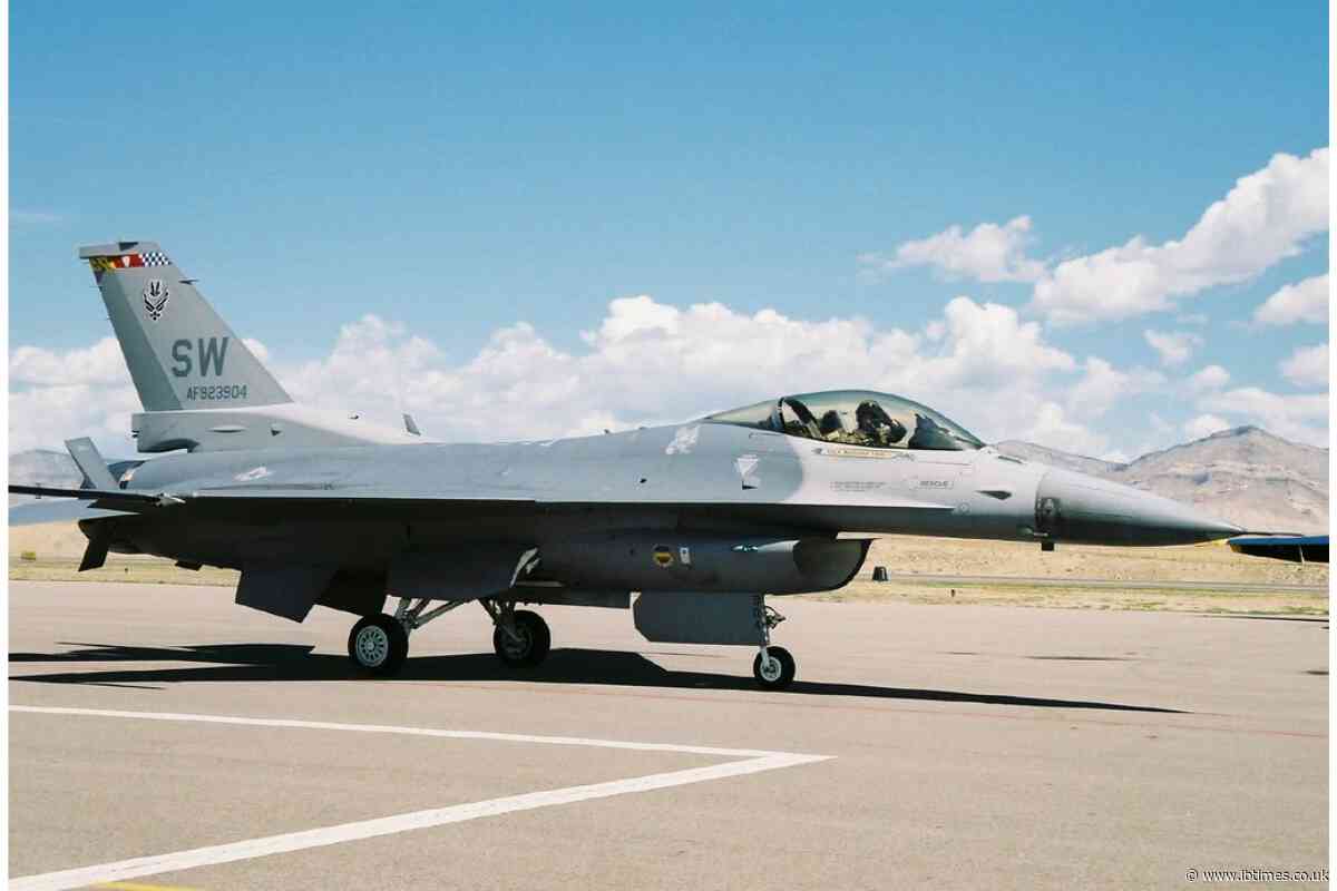 Two Unarmed F-16 Pilots Were Ready to Ram a Hijacked Plane to Protect Washington on 9/11