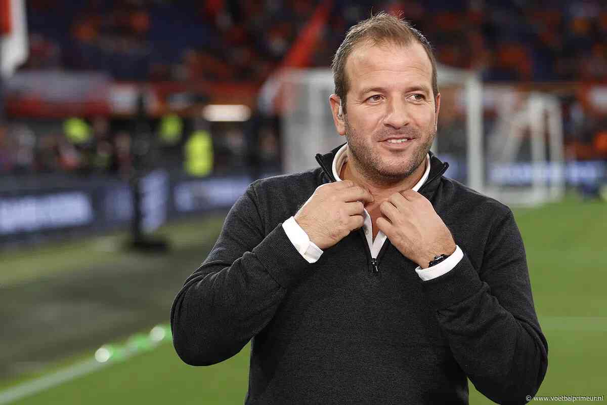 Van der Vaart geniet: 'Ik heb als Ajacied met trots naar Ajax gekeken'