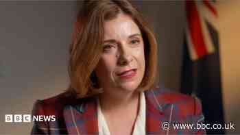 Australians will be able to switch off social media algorithms under planned legislation