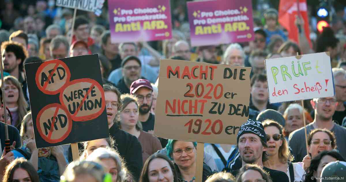 Duizenden Duitsers de straat op na monsterzege extreemrechtse AfD
