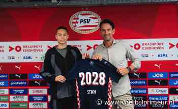 'PSV voert gesprekken met gewild talent (16) dat voor 1,5 miljoen kon vertrekken'