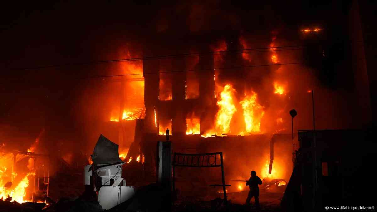 Guerra Russia-Ucraina, dopo la tregua di tre giorni raid su Kiev, Odessa e Sumy: almeno 2 morti e 7 feriti
