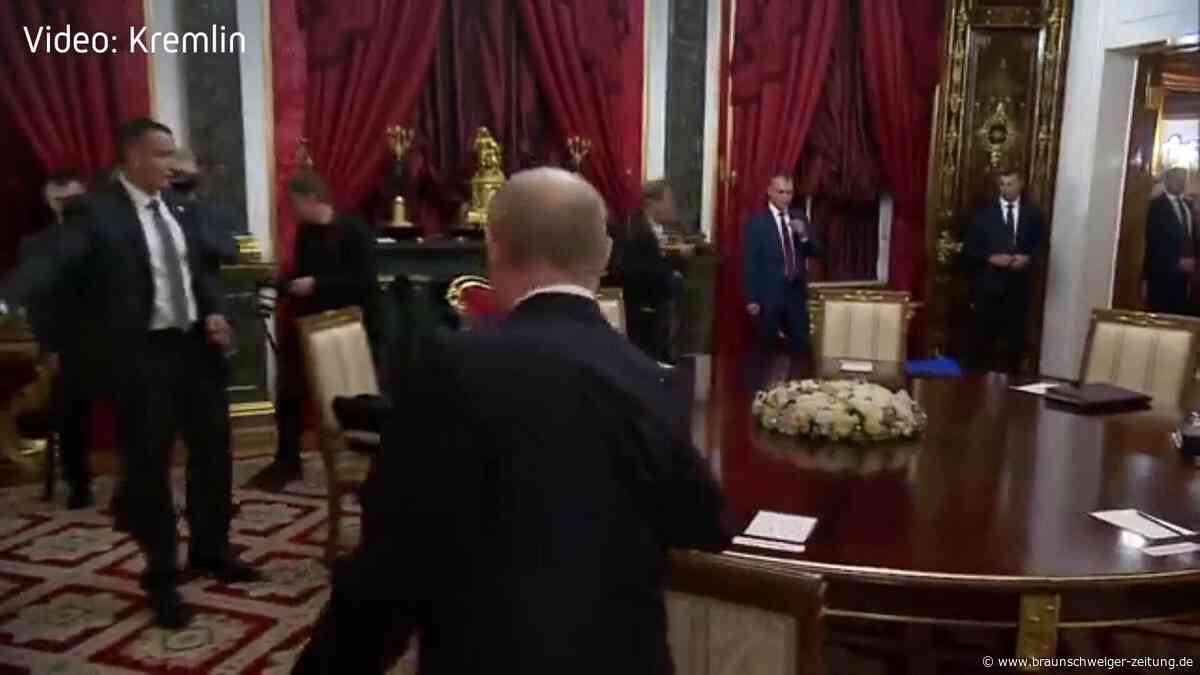Ukraine-Krieg: Russland laut Selenskyj „bereit zu verhandeln“