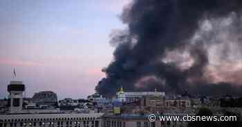Russian strikes on Kyiv resume as soon as Witkoff, Kushner peace talks end